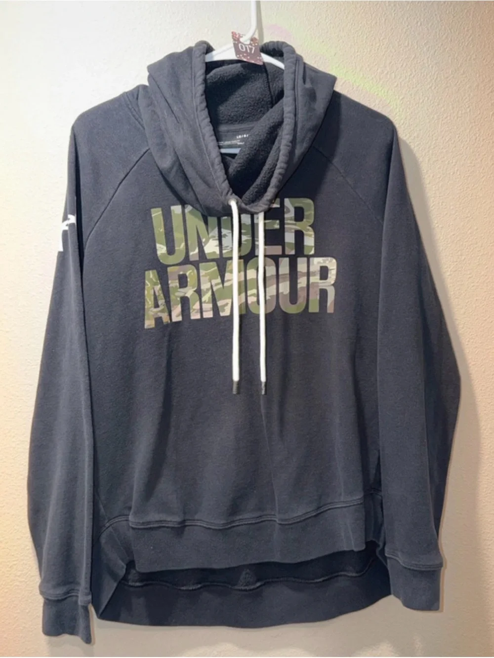 Under Armour Men’s Hoodie - Black with Olive Camo Logo size L